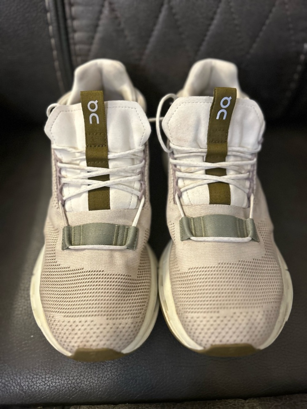 On Cloud Running Neutral Beige running shoes with Olive Pull Tabs